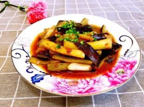 好啦，一道美味的菜肴好了，来吃吧