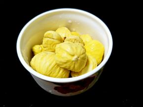 准备好的板栗肉