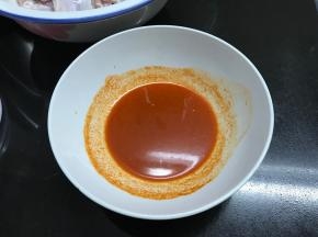 30克烤肉料用30克水调匀。