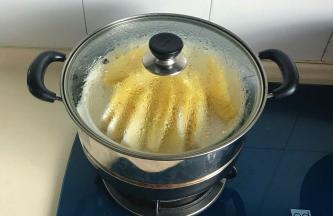 加盖大火煮开后再蒸十分钟左右