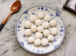 外皮软糯，内馅香甜可口
