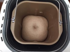 面团材料揉出薄膜，发酵到2-3倍