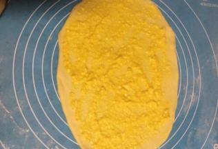 表面抹上9步骤的混合物，