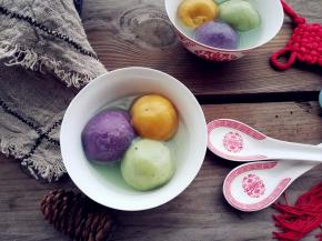 馅儿料也可以根据个人喜好，豆沙馅、山楂馅儿、五仁馅儿都可以。