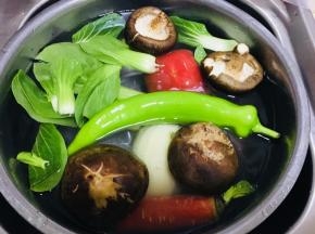 买到所有你想吃的菜，都少许，要不然吃不完呦……