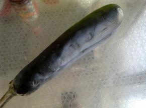 一根茄子便可以炸出一盘子美味来。