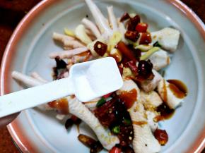 适量的盐，根据你自己的口味放