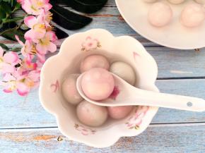 可以蒸着吃，也可以煮着吃，肉肉的小猫爪很吸引小朋友，糯米Q弹，特别有嚼劲