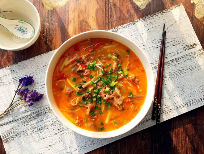 酸汤肥牛（番茄浓汤版）