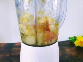 加入100ml的纯净水