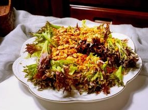 美味爽口的陈醋苦菊就做好了，省时、营养、开胃