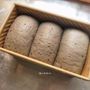 发至8分满状态，烤箱180度预热