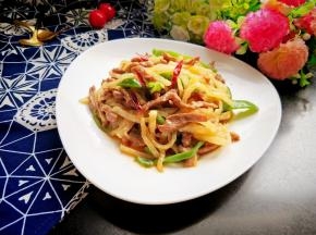 摆盘，拍照，牛肉鲜嫩，味道棒棒哒！
