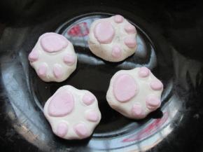 做好后放入盘子。