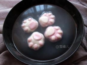捞出即可开吃。