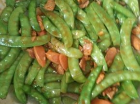 快速翻炒均匀后出锅。