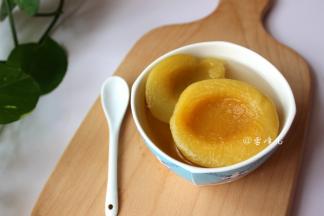 一碗自己做的黄桃，味道清甜，淡淡的桃香。