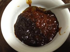 甜面酱和黄豆酱混合均匀