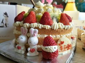 原味的花型奶油夹层。