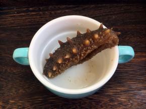 发好的刺参一只。