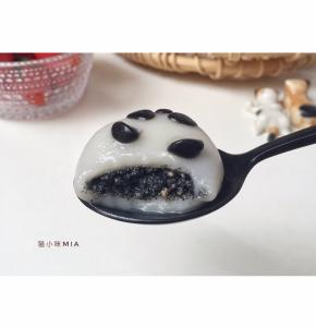 一口下去，满满的馅，好吃