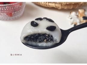 一口下去，满满的馅，好吃