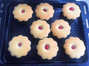 烤箱预热上下火155度，烤30分钟