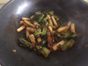 至汁水基本收干即可出锅