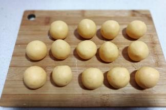 依次包完所有的糯米团