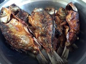 炸透捞出沥干油分