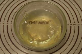 吉利丁片用冰水泡软