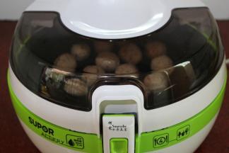 盖上盖子，时间设置22分钟，就可以等待出锅哦；