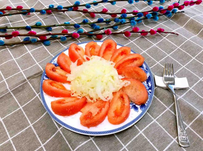 糖拌西红柿白菜