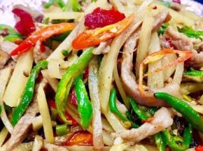 盛碗饭吃得好好的饱饱的