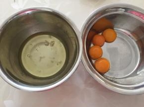 蛋清和蛋白分离，蛋白盆中应无油无水无蛋黄