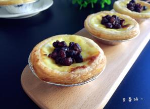 配上蜜豆的蛋挞很好吃哦