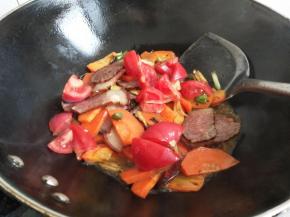 加入西红柿胡萝卜