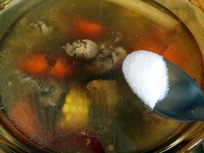 熄火，放盐调味