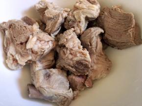 捞出洗净沥干水分