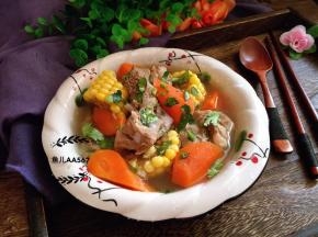 盛出撒香菜碎食用