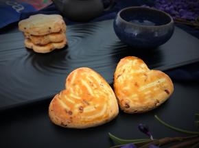 自然裂纹很显特色