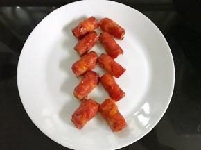 放入盘子摆出造型。