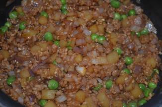 盛起，放入电饭锅