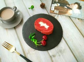 定型后拿出来切块。