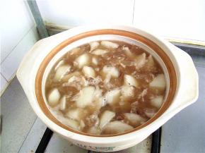 继续煮10分钟后即可关火