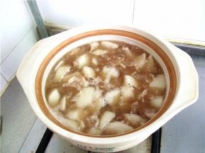继续煮10分钟后即可关火