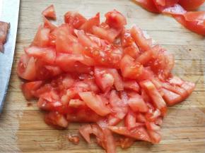 番茄切丁。