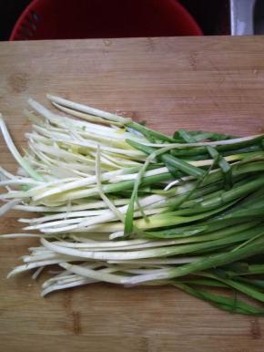 韭菜清洗干净