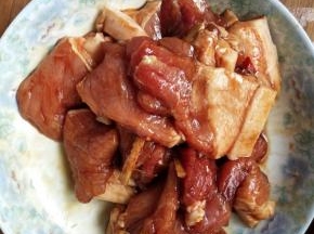 抓拌均匀腌制几分钟