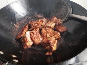 翻炒入味